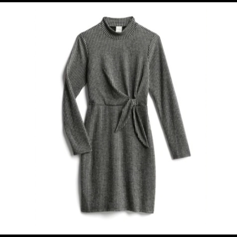 Kaileigh - long sleeve, twist tie, striped XXL
